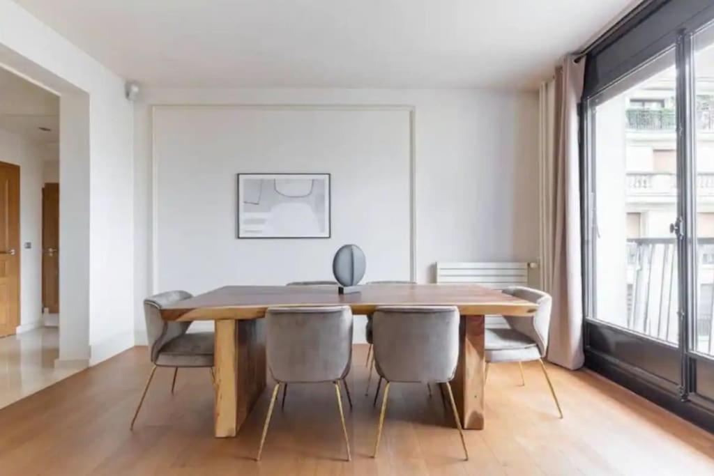 Avenue Montaigne Luxury Apartment 2Br 4P Paris Extérieur photo